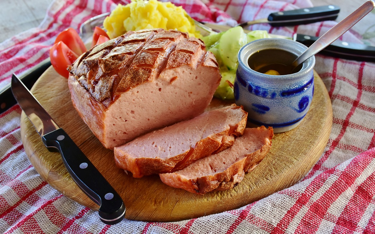 meatloaf, food, meal, liver cheese, meat cheese, dish, snack, lunch, tasty, baked, potato salad, bavarian, cutting board, knife, food photography, meatloaf, meatloaf, food, food, food, food, food, lunch, lunch, lunch